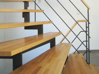 Geländertragende Treppe